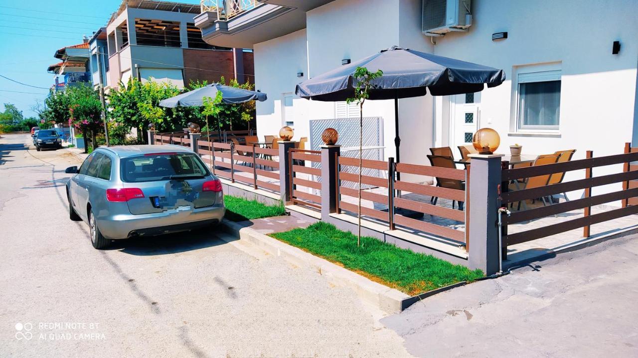 פלוגיטה Filippou Luxury Apartments מראה חיצוני תמונה