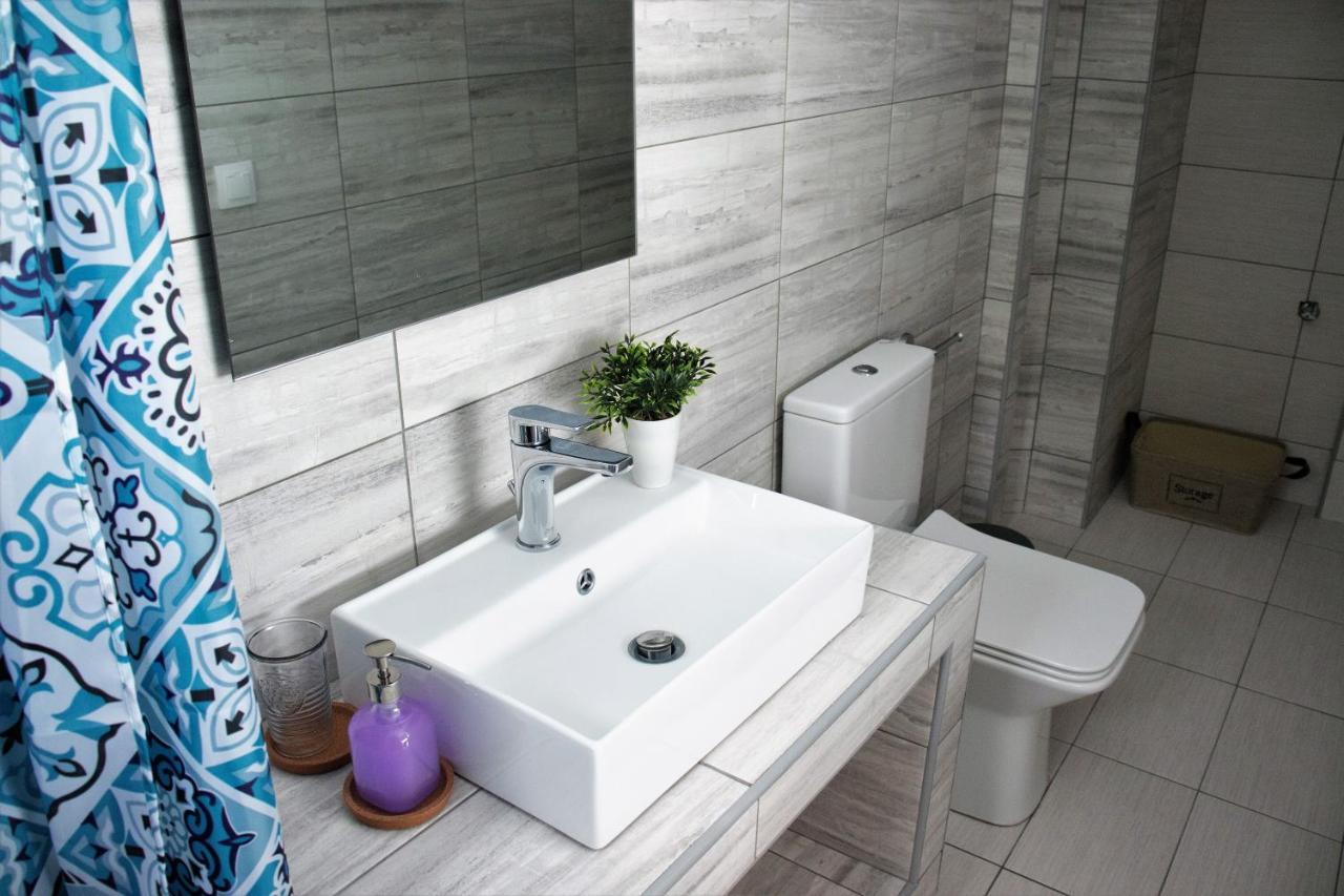 פלוגיטה Filippou Luxury Apartments מראה חיצוני תמונה