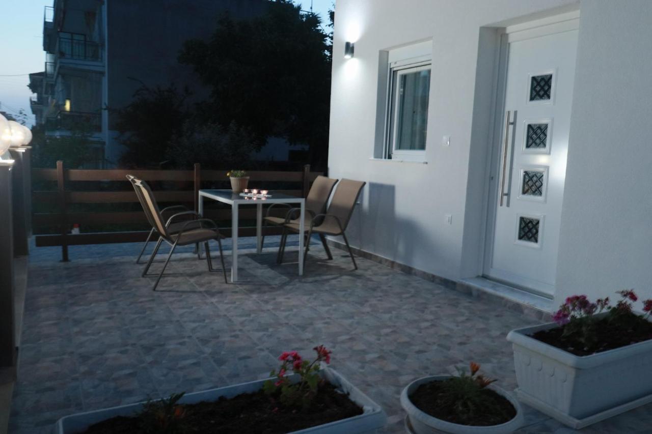 פלוגיטה Filippou Luxury Apartments מראה חיצוני תמונה